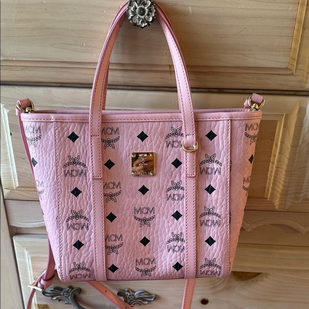 MCM Toni VI Shopper Tote(99.9% new)
